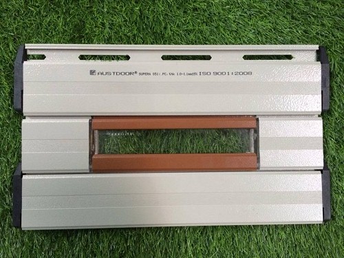 3. Thông số kỹ thuật cửa cuốn xuyên sáng 1
