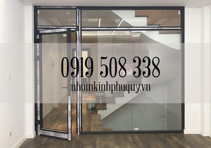 Cửa đi mở quay 1 cánh kết hợp vách cố định 2