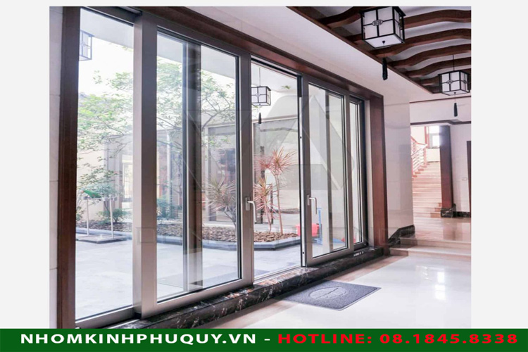 6. Ưu nhược điểm của cửa nhôm Romadio 1