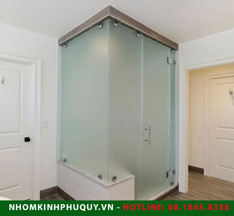 Kính cường lực phun cát là gì? 1