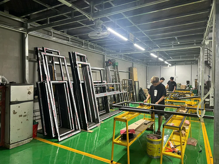 Bước 4 – Cắt thanh nhôm theo kích thước kỹ thuật 1