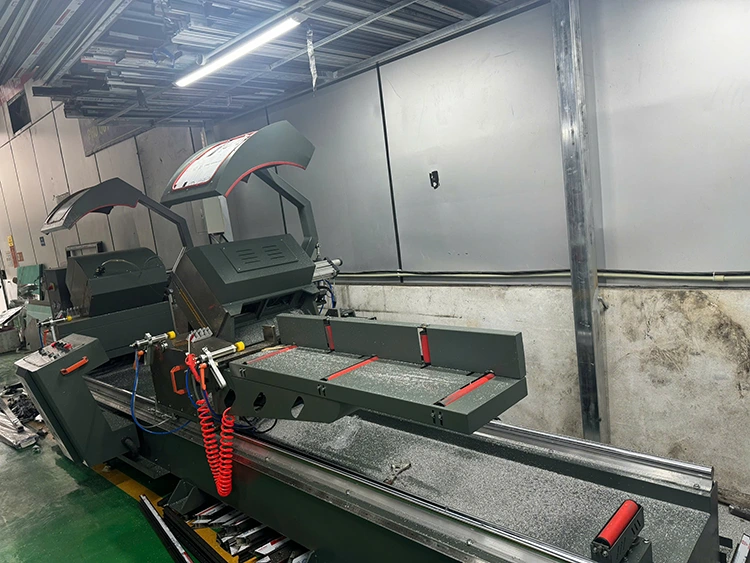 Các máy hỗ trợ giúp tăng năng suất sản xuất cửa nhôm kính 1